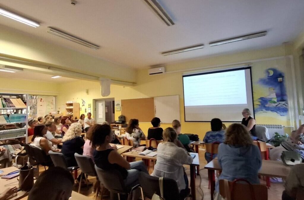 Predavanje: Izazovi i rješenja u roditeljsko-učiteljskim odnosima i psihomentalno zdravlje sudionika, dr. Nirvana Kos