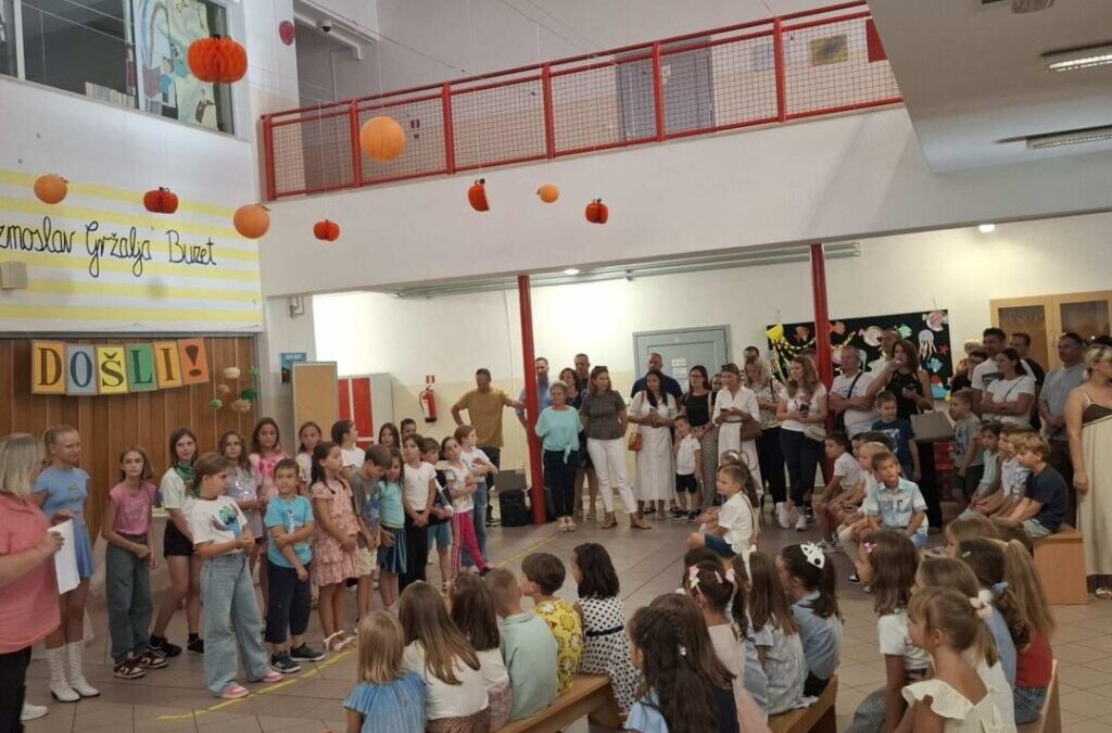 SVEČANI PRIJEM ZA UČENIKE PRVIH RAZREDA U MATIČNOJ ŠKOLI