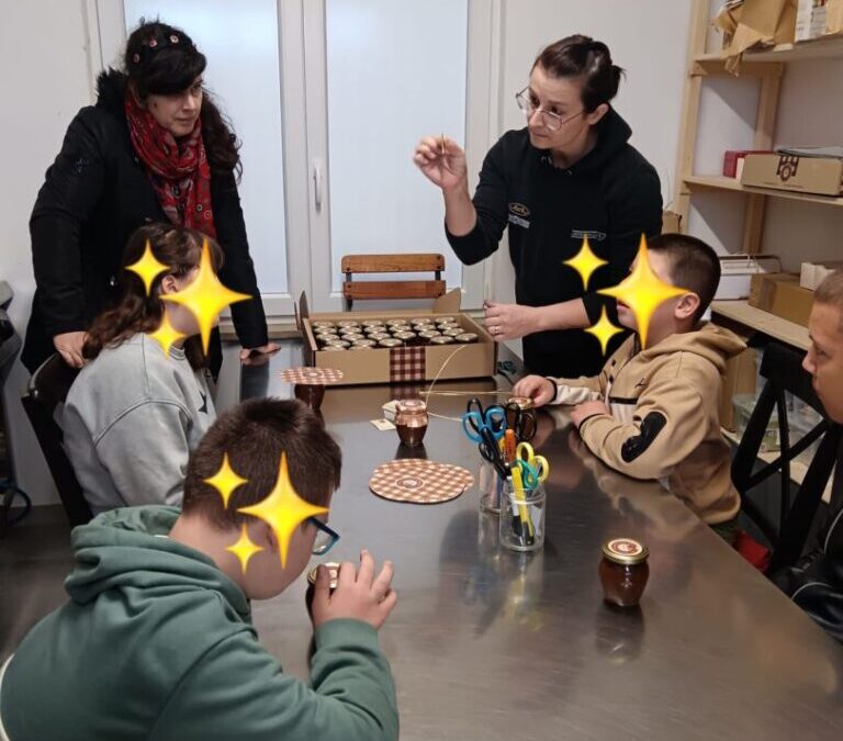 Učenici posebnog razrednog odjela u posjetu Auri